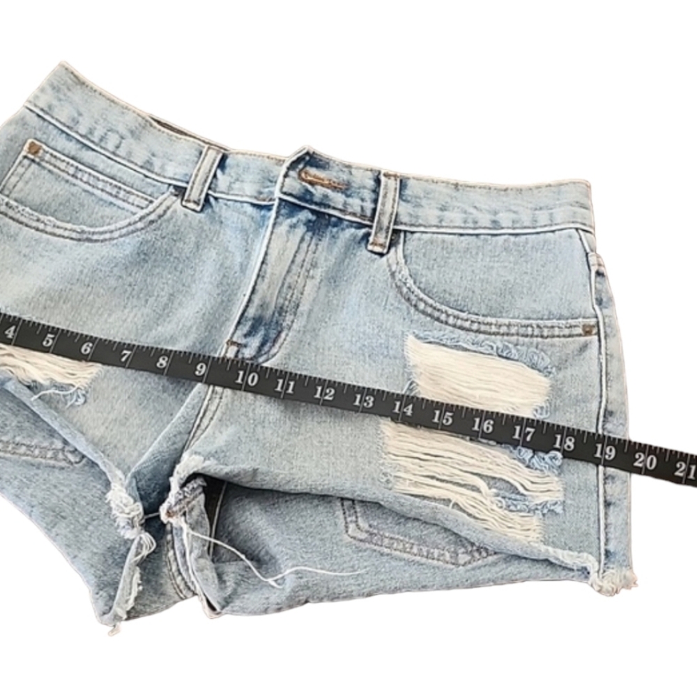 BILLABONG Drift Away Cut Off Jean Shorts 28 Surfside Wash Jeans Ripped Destroyed - Picture 13 of 15